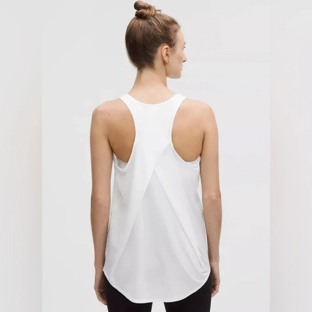 NWT Lululemon Essential Pleated Tank - Picture 3 of 4